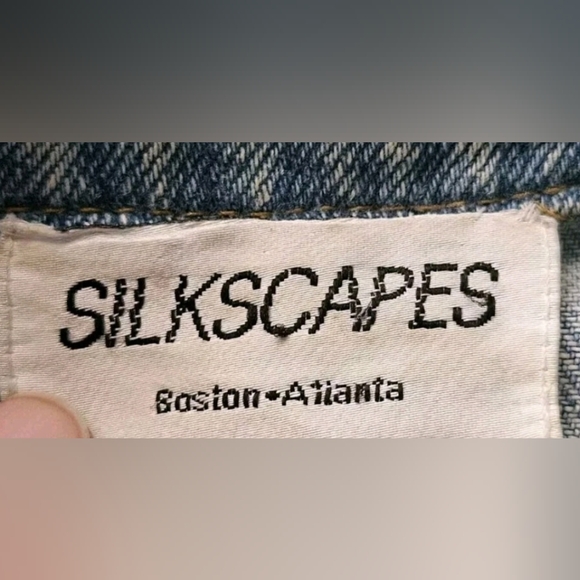 Silkscapes Women's Embroidered Travel The World Blue Jean Jacket Size Small Vtg - Picture 13 of 16